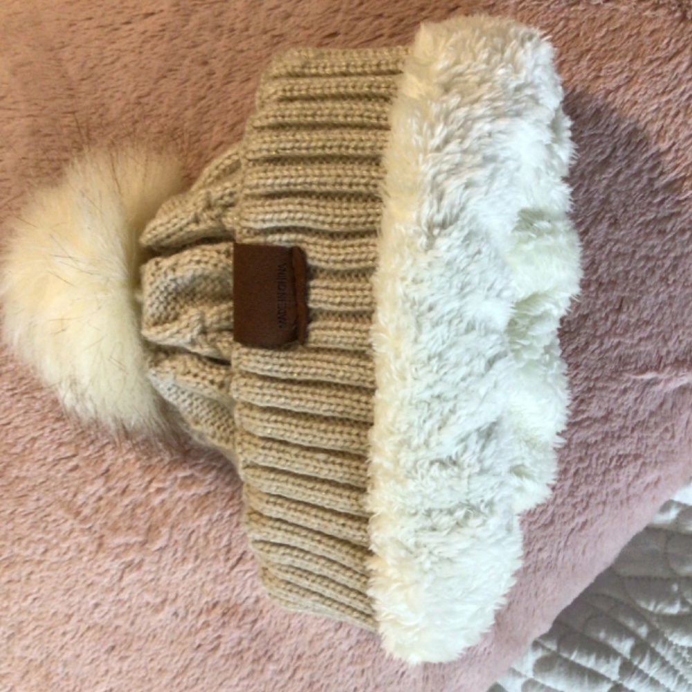 Redess hat - Picture 2 of 3